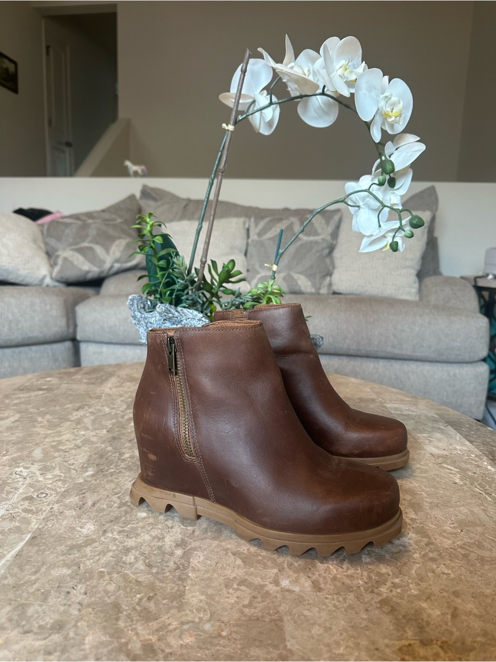 Sorel Brown Leather Wedge Ankle Booties with Side Zip size 9